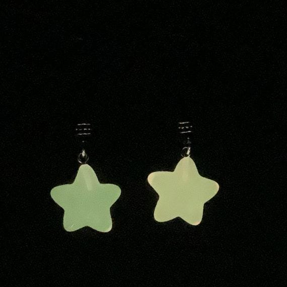 Glow - In - The - Dark Pink Stars Nipple Nooses | Gear For The Bold