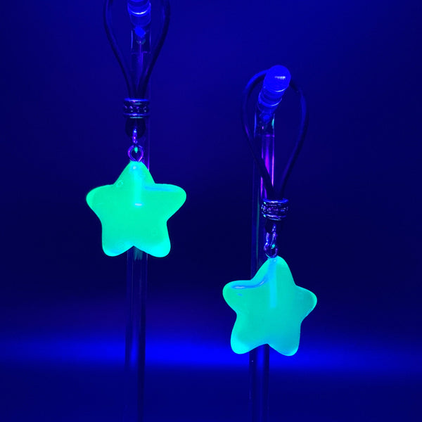 Glow-In-The-Dark Neon Green Stars Nipple Nooses - GearfortheBold - Moon & Stars