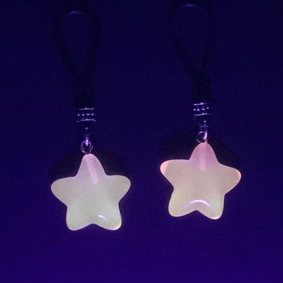 Glow-In-The-Dark Pink Stars Nipple Nooses - Adjustable Loop / Non Piercing Nipple Ring Jewelry - GearfortheBold - Moon & Stars